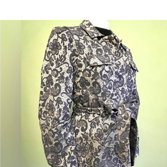 Walter Baker Brocade Tie Front Jacket - Picture 7 of 16